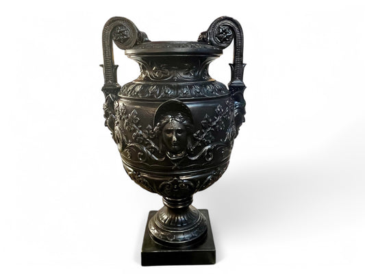 Early 20th century English renaissance stye terracotta urn